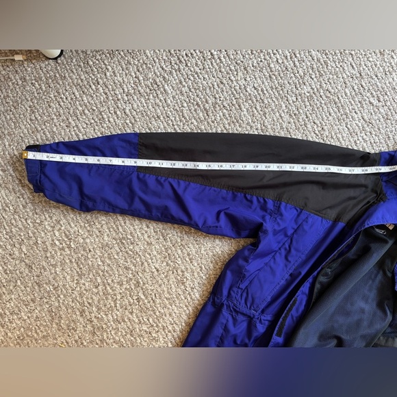 North Face Blue and Black Hooded Windbreaker Jacket Women's Size Medium - Picture 14 of 14